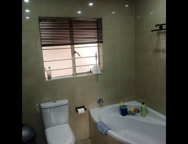 1 BEDROOM TOWNHOUSE FOR SALE IN BOKSBURG NORTH